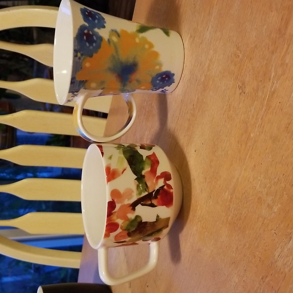 Starbucks Floral Mugs - Picture 3 of 9